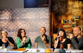 Diogo Nogueira recebe As Chicas