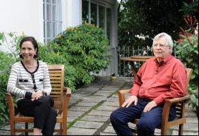 Vera Barroso conversa com o cineasta Roberto Farias Vera Barroso conversa com o cineasta Roberto Farias