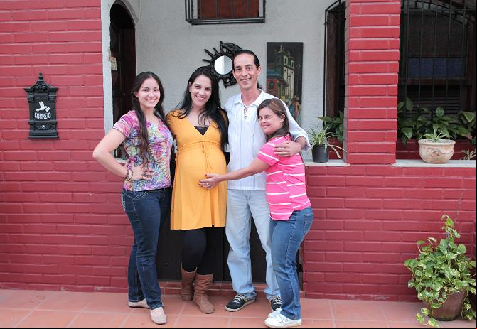 Da esq.: Anastácya, Selycia, Stefânio, Fernanda Honorato